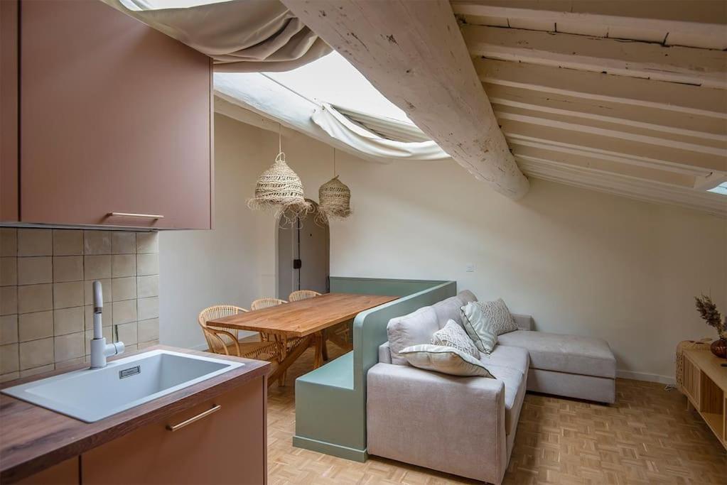 Cozy Love Nest Near The Old Port Marseille Room photo